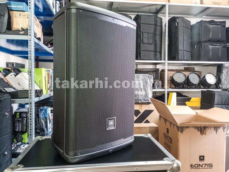 JBL EON715